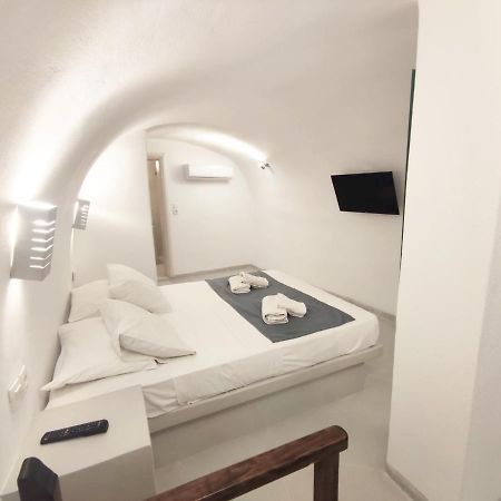 Fira Spirit Getaway 산토리니 외부 사진